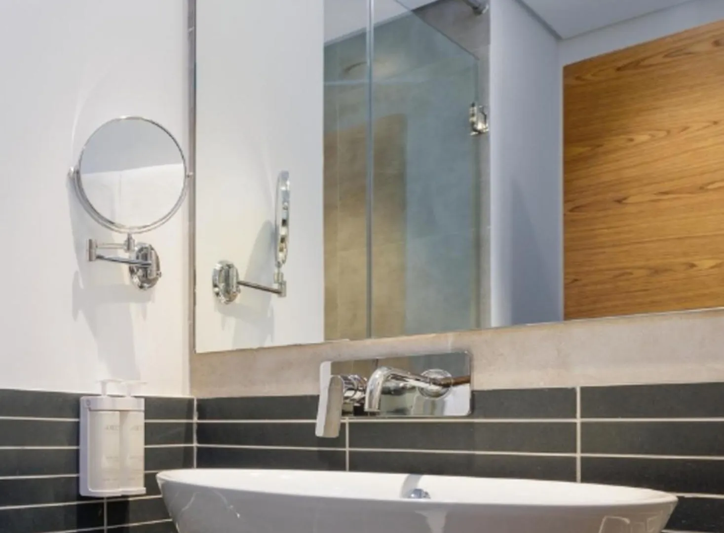 Hotel Avalon Dubai Jumeirah Village, By The First Collection 3*,
