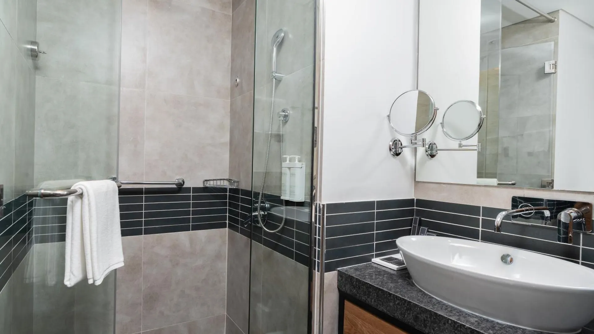 Hotel Avalon Dubai Jumeirah Village, By The First Collection